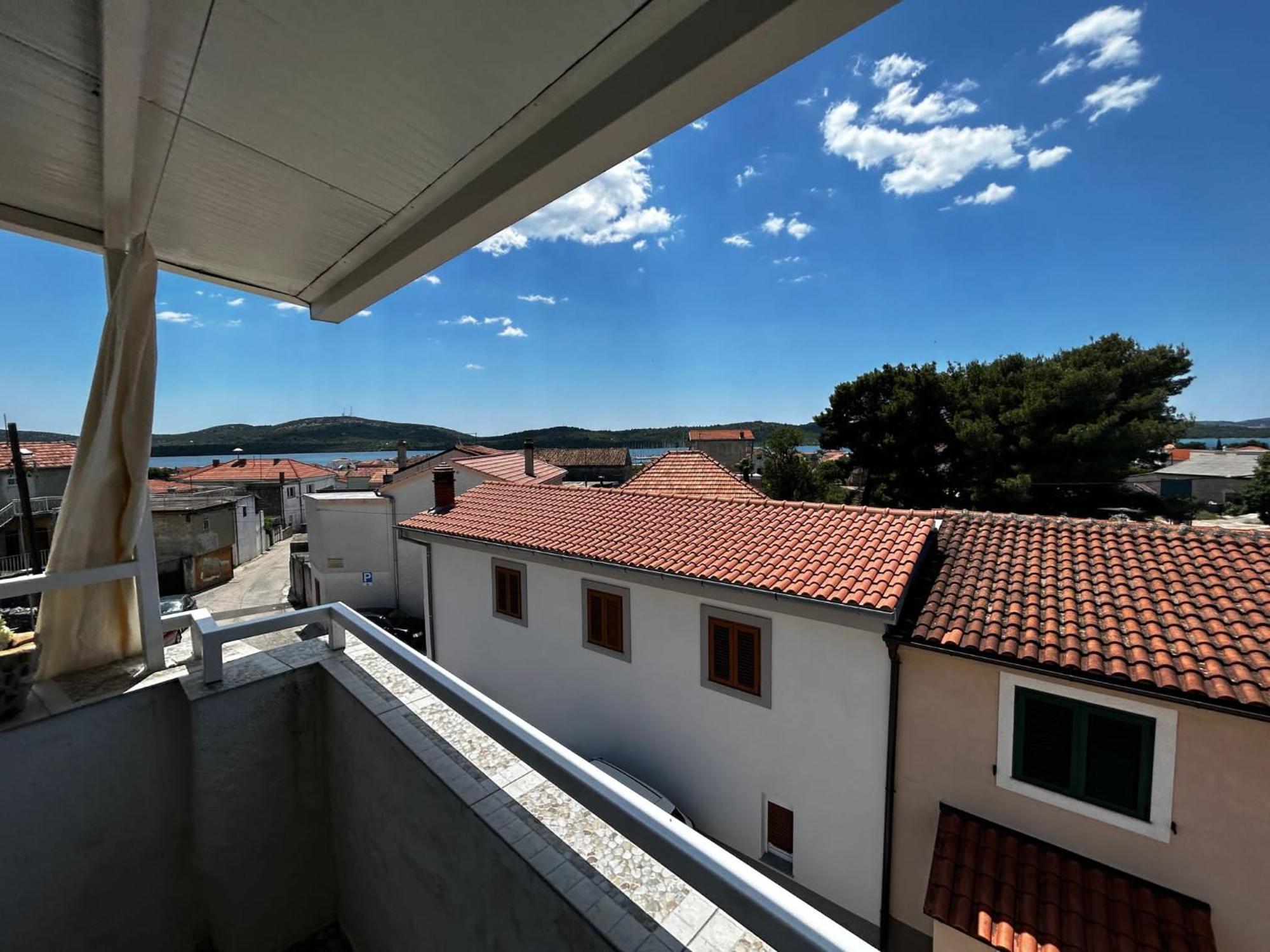Apartments Petrovic Pirovac Extérieur photo