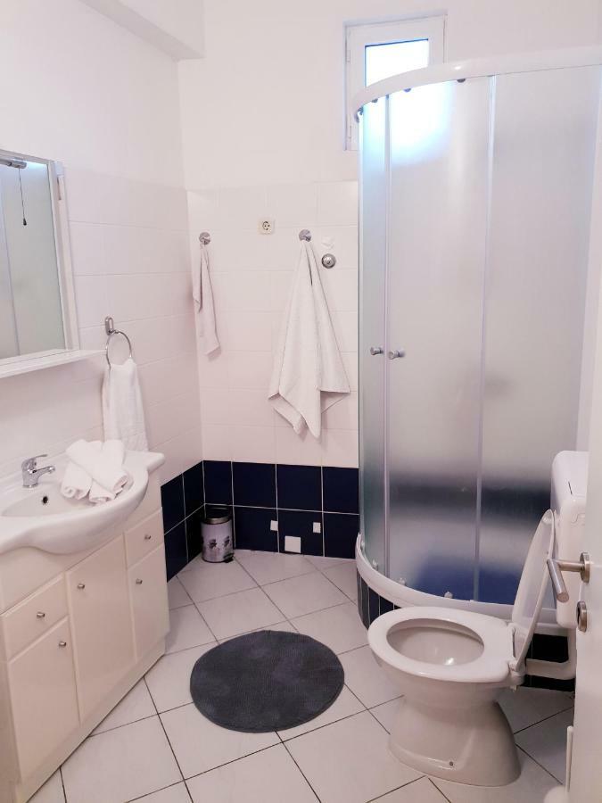 Apartments Petrovic Pirovac Extérieur photo